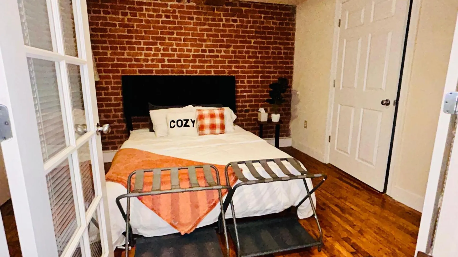Stylish And Convenient Downtown Apartment Richmond United States